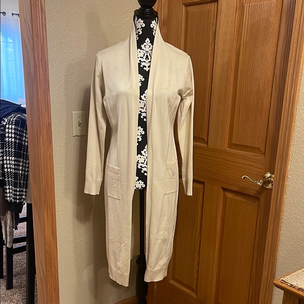 Elegant Cream Women's Cardigan